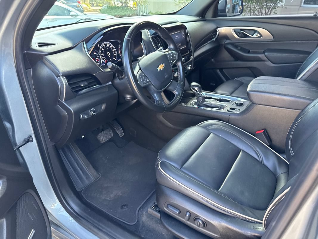 Used 2023 Chevrolet Traverse Premier AWD/4WD image 27