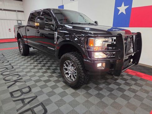 Used 2021 Ford F250 Lariat w/ Lariat Ultimate Package image 24