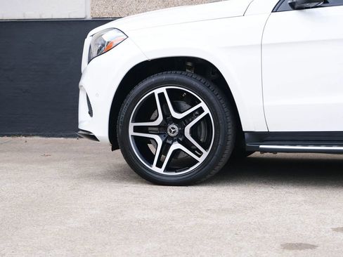 Used 2018 Mercedes-Benz GLS 550 4MATIC w/ Driver Assistance Package image 9