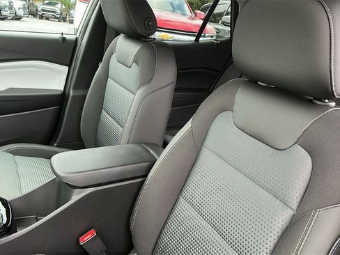 New 2026 Chevrolet Trax LT w/ Driver Confidence Package image 14