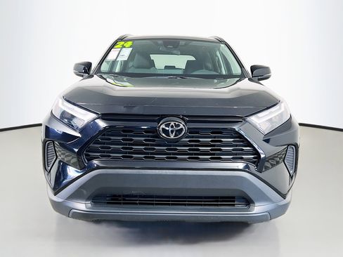 Used 2024 Toyota RAV4 XLE FWD image 11
