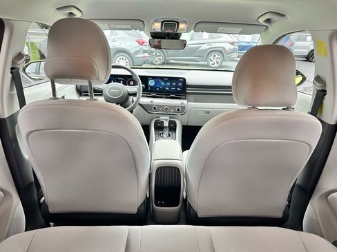 Used 2024 Hyundai Kona SE image 12