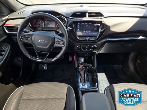 Used 2022 Chevrolet TrailBlazer RS w/ Sun and Liftgate Package FWD image 18