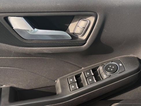 Certified 2025 Ford Escape ST-Line w/ Equipment Group 301A image 27