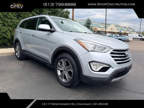 Used 2016 Hyundai Santa Fe SE AWD/4WD image 2