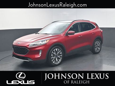 Used 2020 Ford Escape Titanium image 1