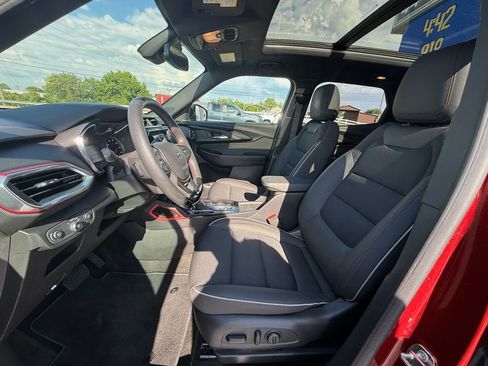Used 2023 Chevrolet TrailBlazer RS w/ Sun and Liftgate Package AWD/4WD image 12