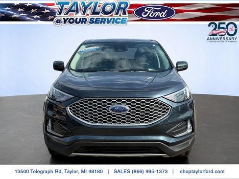 Used 2024 Ford Edge SEL w/ Convenience Package AWD/4WD image 3