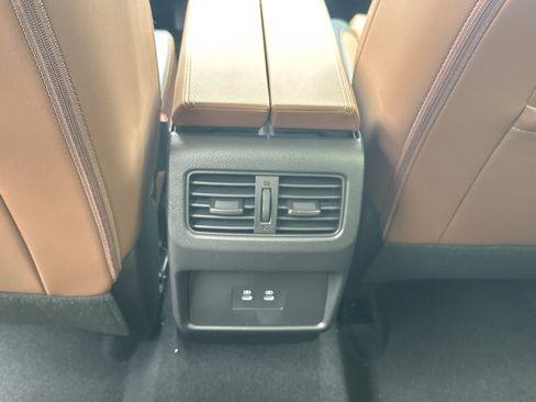 New 2026 Nissan Rogue Platinum AWD/4WD image 14