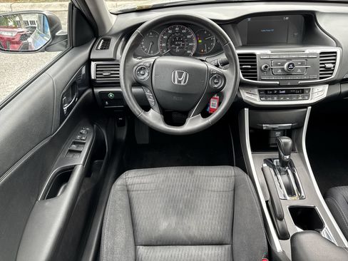 Used 2014 Honda Accord Sport image 15