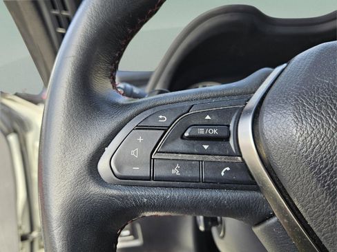 Used 2022 INFINITI Q60 Red Sport 400 w/ Carbon Fiber Package image 25