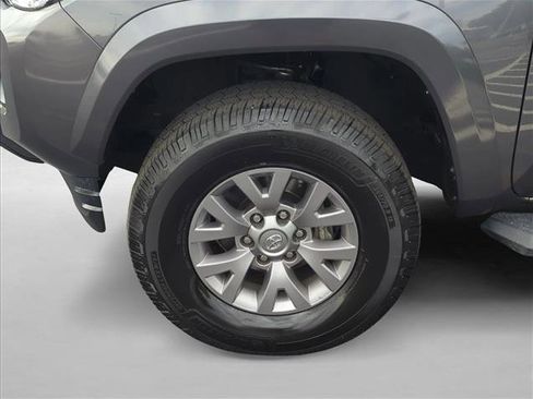 Certified 2019 Toyota Tacoma SR5 RWD image 27
