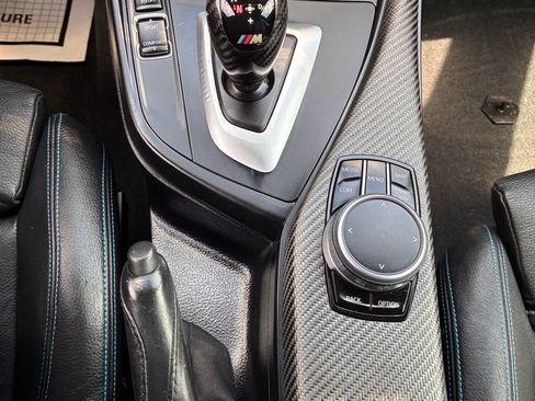 Used 2018 BMW M2 RWD image 35