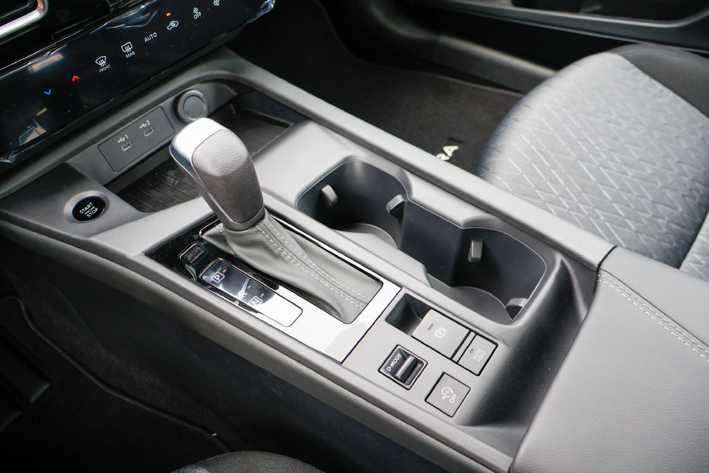 New 2027 Nissan Sentra SV FWD image 13