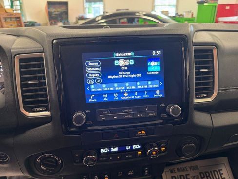 Used 2023 Nissan Frontier SV w/ SV Convenience Package AWD/4WD image 7