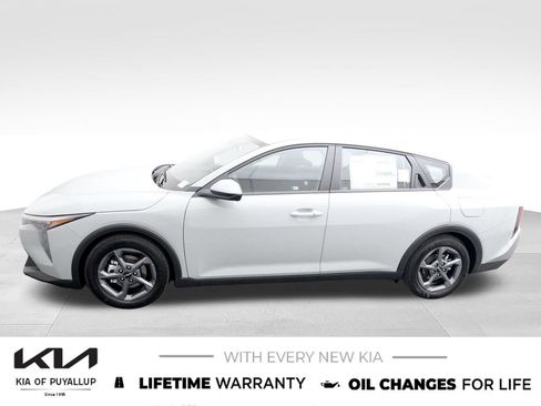 New 2026 Kia K4 FWD image 8