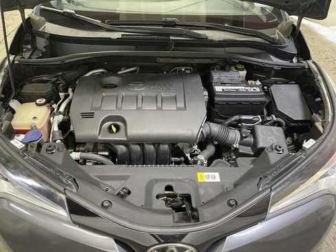 Used 2018 Toyota C-HR XLE FWD image 24