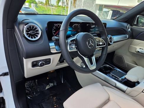 Used 2023 Mercedes-Benz EQB 300 4MATIC w/ Driver Assistance Package image 28