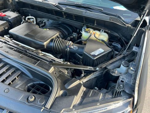 Used 2021 Chevrolet Silverado 1500 LT image 40