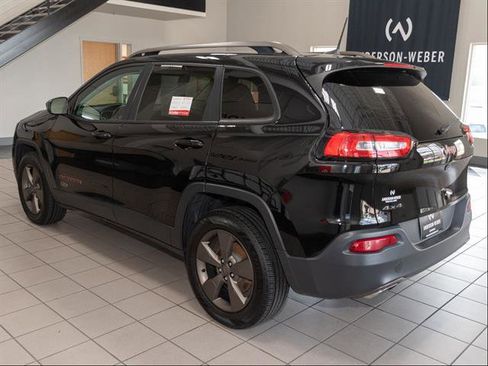 Used 2017 Jeep Cherokee 75th Anniversary AWD/4WD image 19