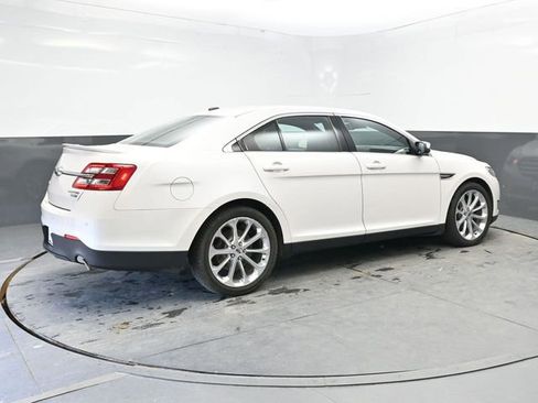 Used 2018 Ford Taurus Limited AWD/4WD image 7