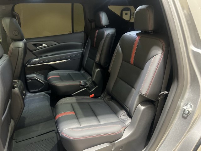 Certified 2025 Chevrolet Traverse RS w/ LPO, Roadside Safety Package FWD image 24