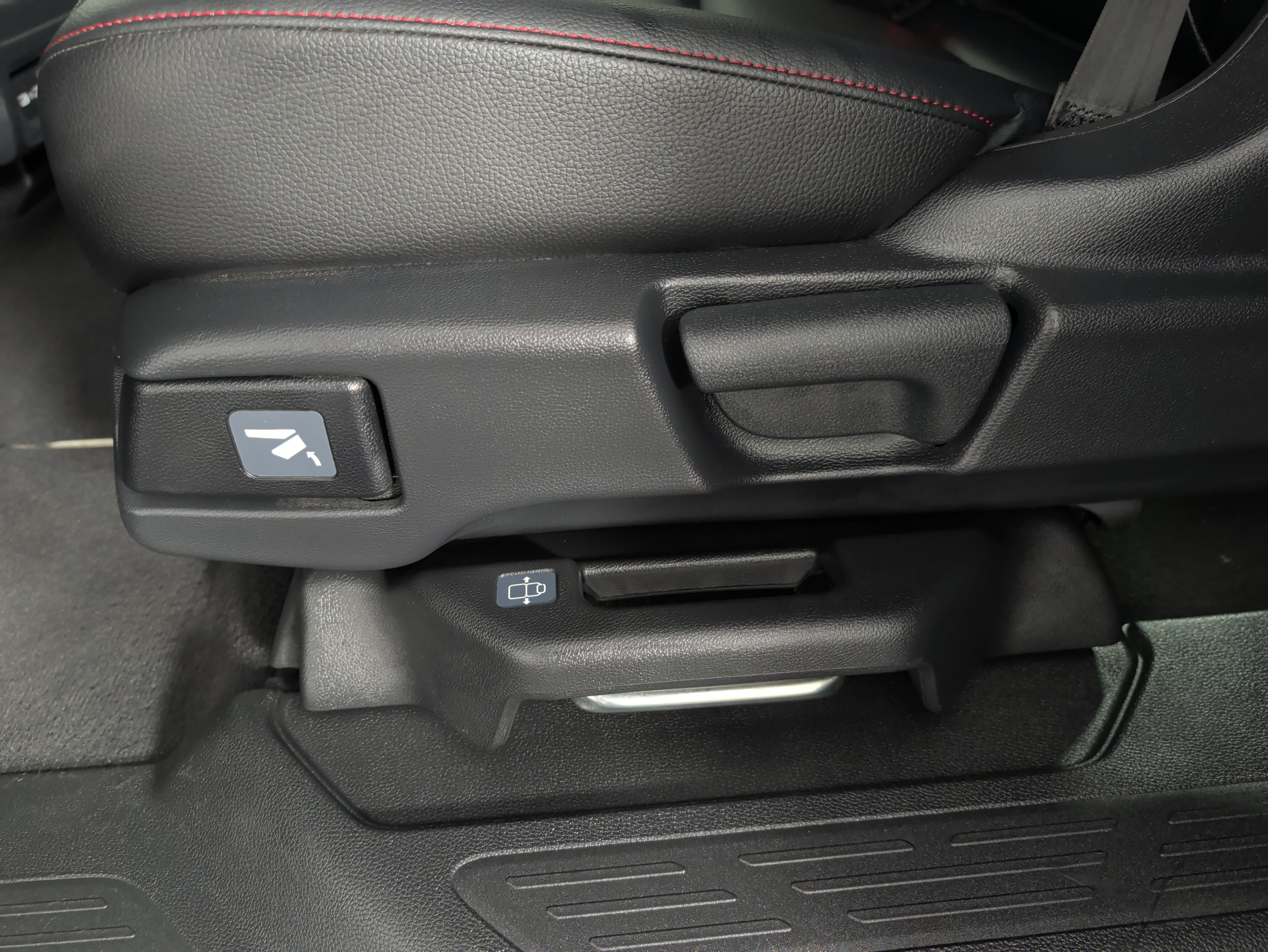 Certified 2023 Honda Odyssey Sport image 21
