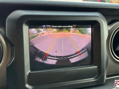 Used 2019 Jeep Wrangler Unlimited Sport S AWD/4WD image 23