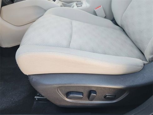 Used 2022 Nissan Rogue Sport SV image 30