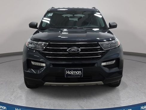 Certified 2023 Ford Explorer XLT w/ Equipment Group 202A AWD/4WD image 3