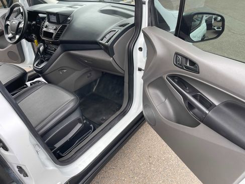 Used 2022 Ford Transit Connect XL image 13