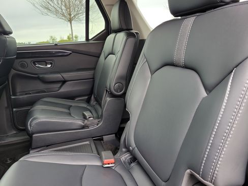 Used 2024 Honda Pilot EX-L image 15