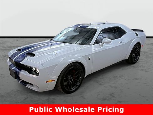 Used 2019 Dodge Challenger SRT Hellcat image 1