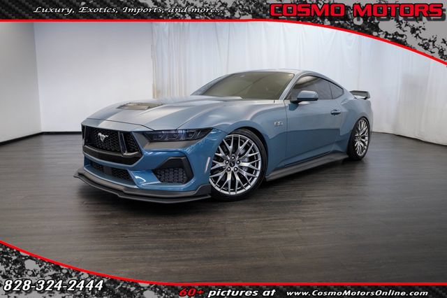 Used 2025 Ford Mustang GT Premium RWD image 1
