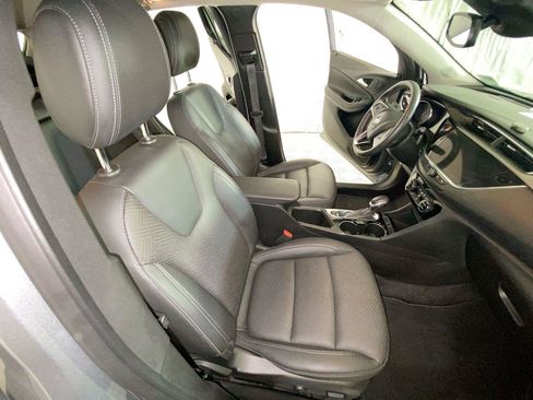 Used 2023 Buick Encore GX Essence w/ Experience Buick Package FWD image 23
