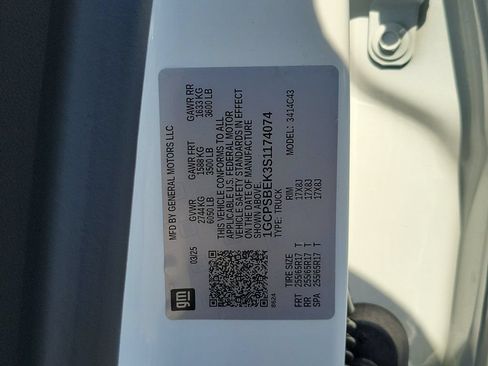 Used 2025 Chevrolet Colorado W/T w/ WT Convenience Package II RWD image 31