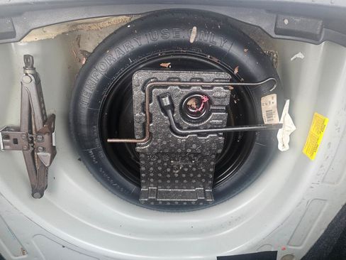 Used 2015 Toyota Corolla LE FWD image 20