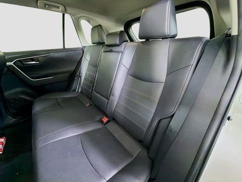 Used 2022 Toyota RAV4 Limited image 25