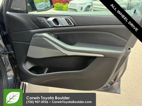 Used 2019 BMW X5 xDrive50i w/ Parking Assistance Package AWD/4WD image 10