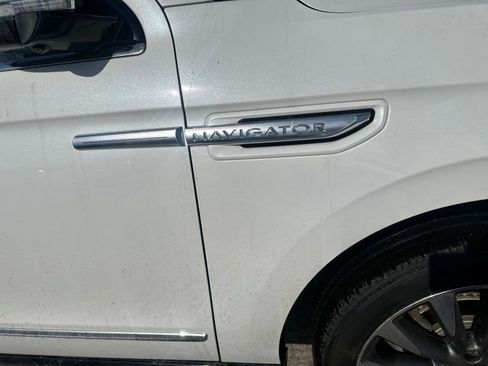 Used 2020 Lincoln Navigator Reserve w/ Luxury Package image 41