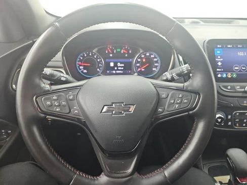 Used 2022 Chevrolet Equinox RS w/ Infotainment Package FWD image 8