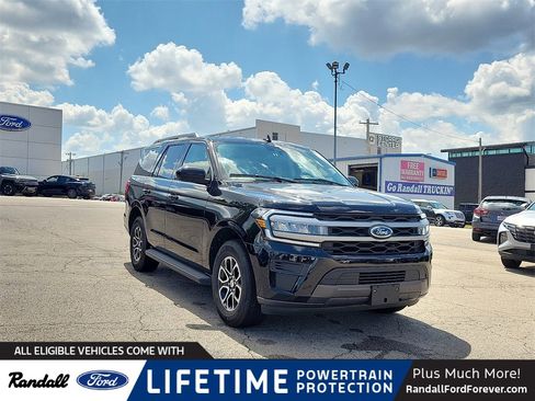 Used 2024 Ford Expedition XLT image 1