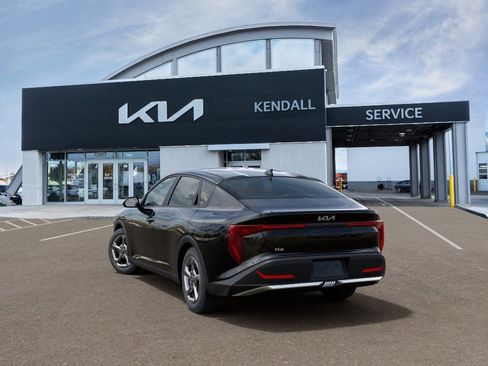 New 2026 Kia K4 FWD image 4