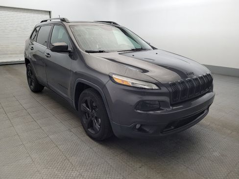 Used 2015 Jeep Cherokee Latitude FWD image 13