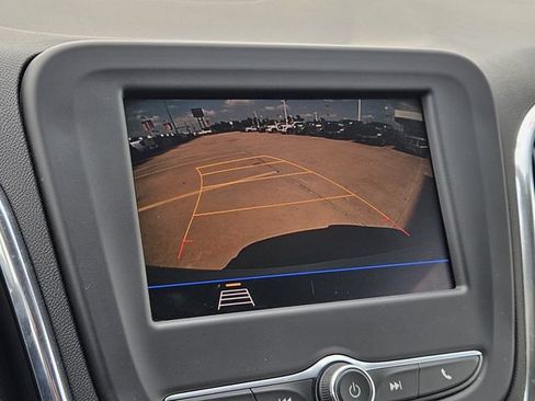 Used 2021 Chevrolet Equinox LT FWD image 20