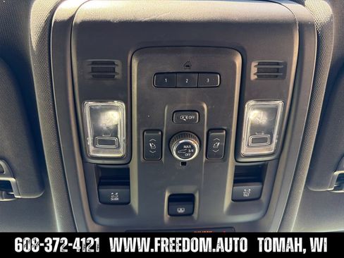Used 2021 Chevrolet Suburban Z71 w/ Z71 Signature Package AWD/4WD image 42