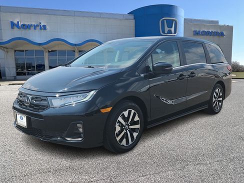 New 2026 Honda Odyssey EX-L image 2