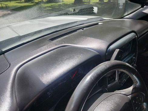 Used 2018 Chevrolet Silverado 1500 LT image 21