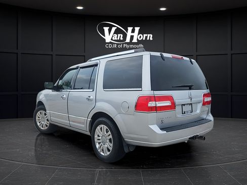 Used 2012 Lincoln Navigator 4WD image 5