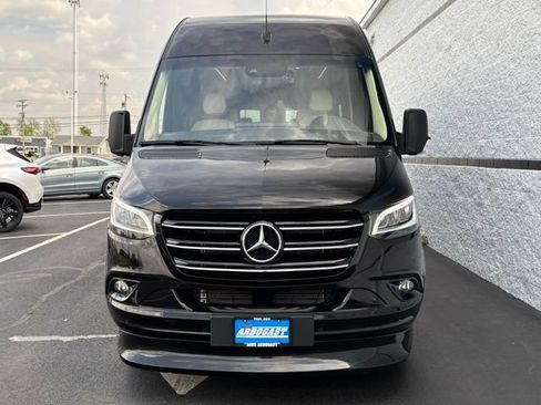 Used 2024 Mercedes-Benz Sprinter 3500 image 7